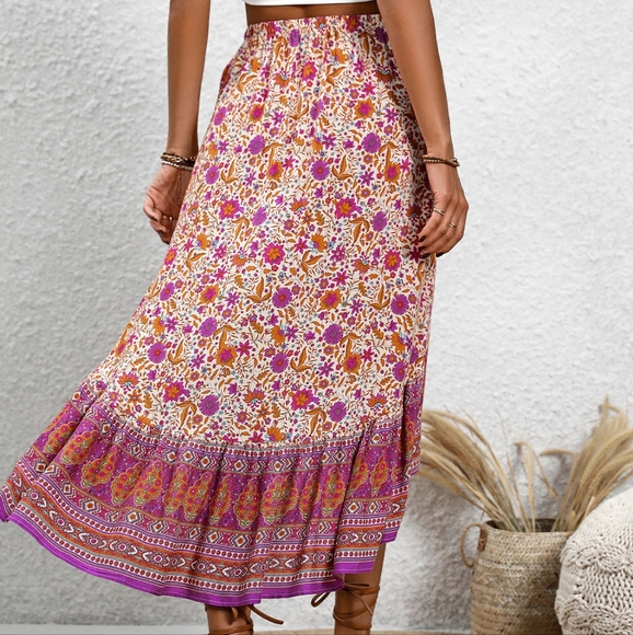 Rich Garden High-Low Skirt - Picture 9 of 9